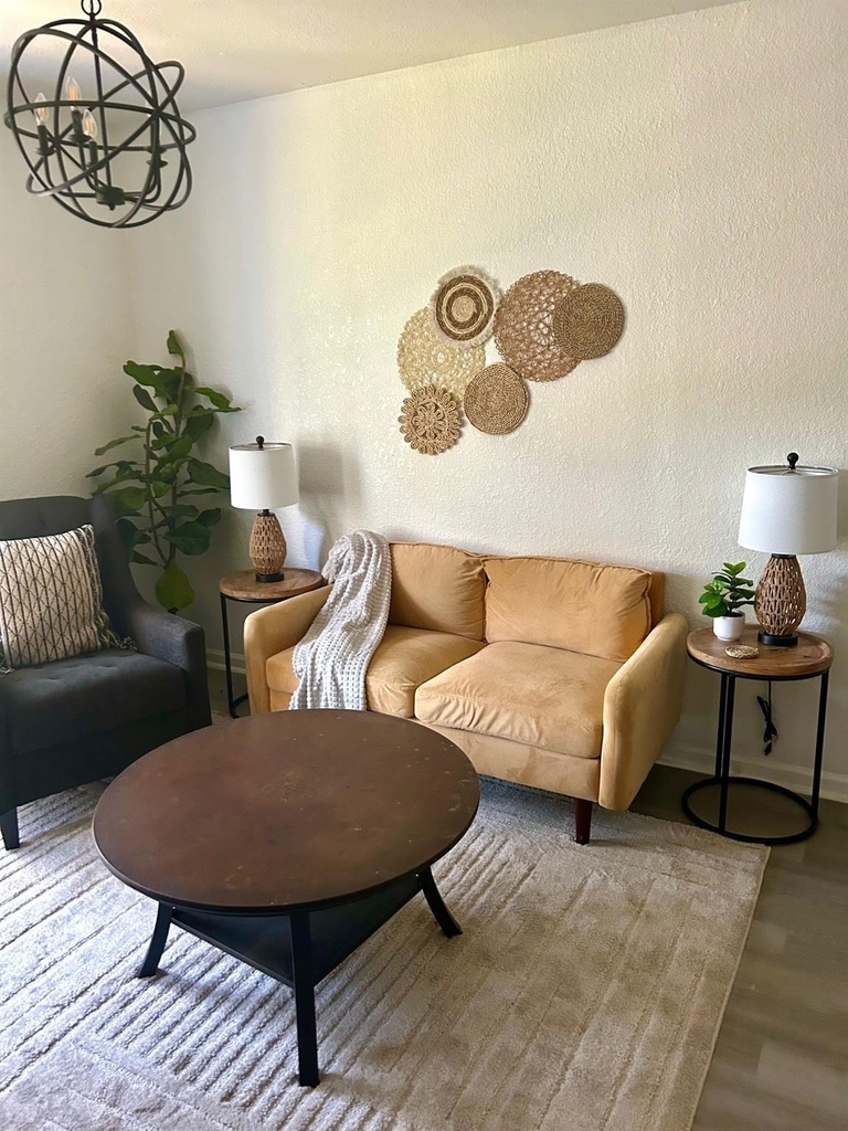 1516 Avenue K - Photo 1