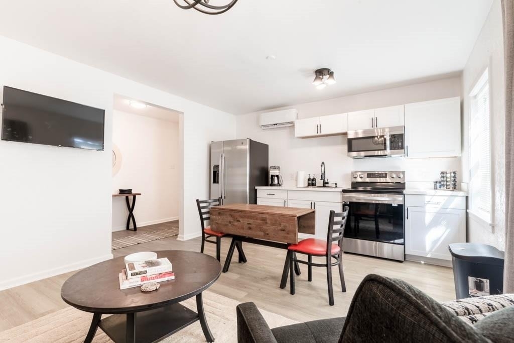 1516 Avenue K - Photo 0