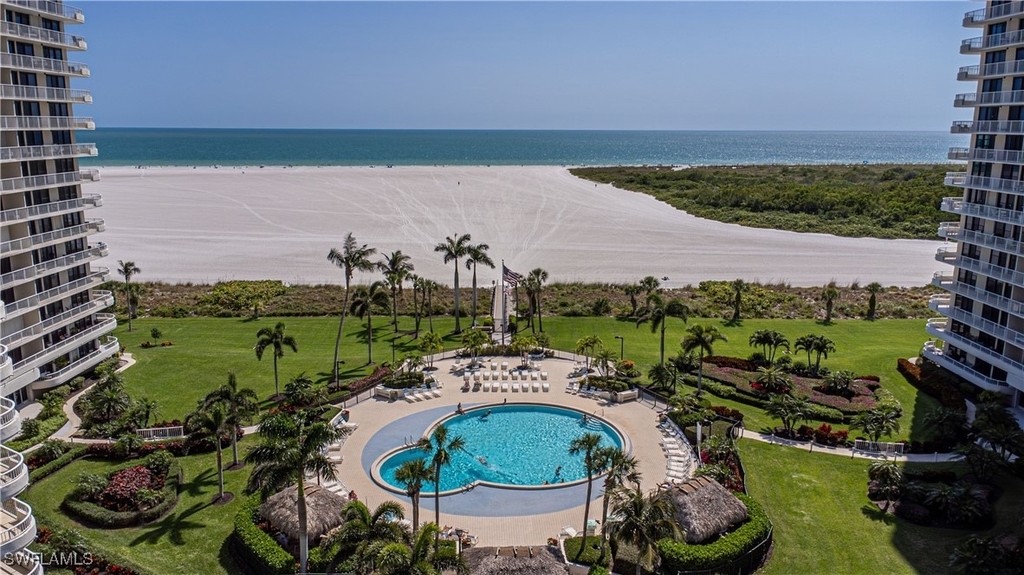 320 Seaview Court - Photo 1