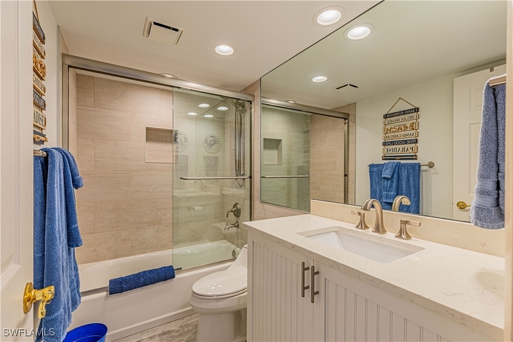 320 Seaview Court - Photo 20