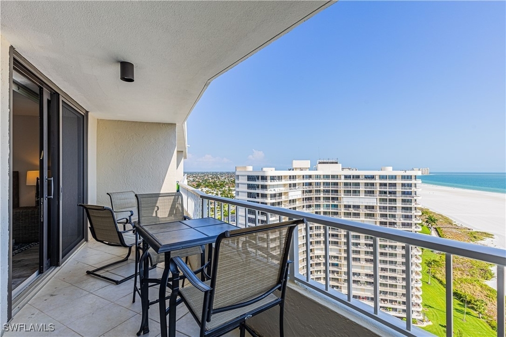 320 Seaview Court - Photo 23