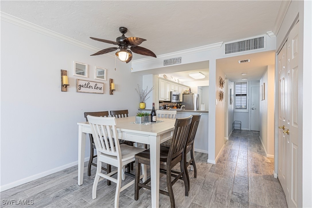 320 Seaview Court - Photo 9