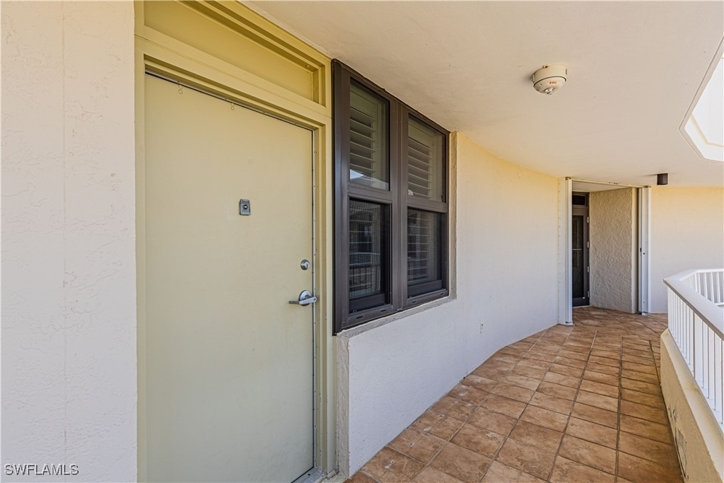 320 Seaview Court - Photo 24