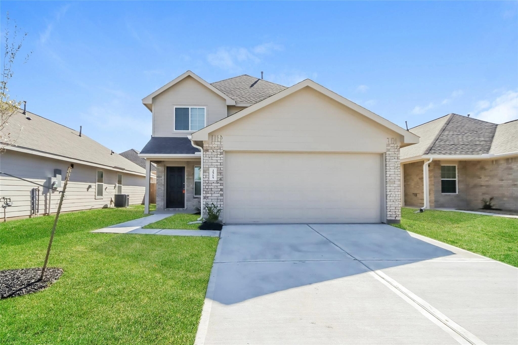 2515 Westslope Drive - Photo 0
