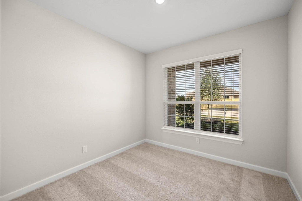 3033 Sorrento Hill Drive - Photo 5