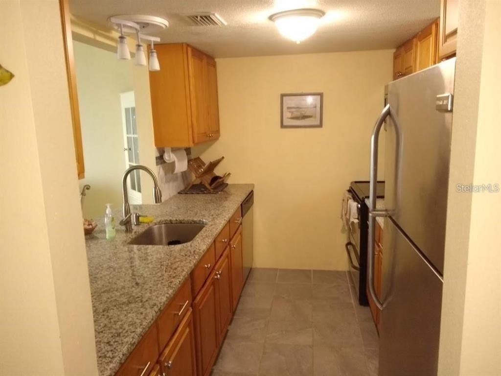 464 N Paula Drive N - Photo 3