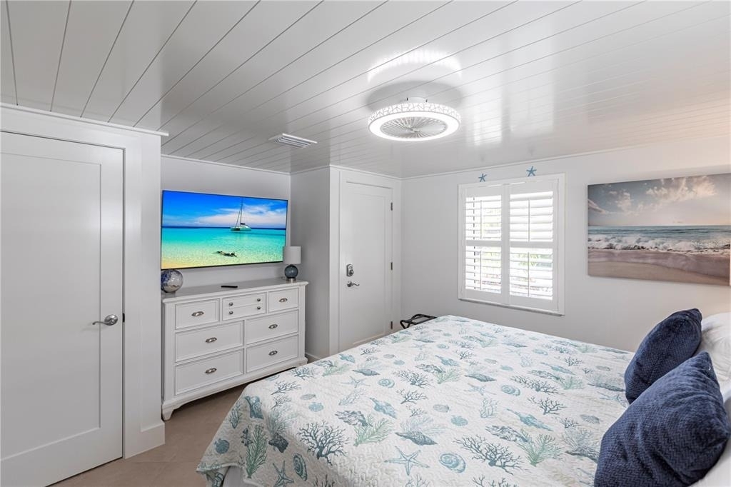 6154 Midnight Pass Road - Photo 15