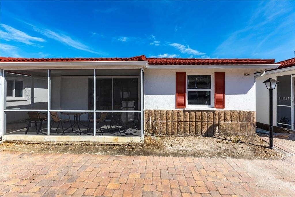 6154 Midnight Pass Road - Photo 3