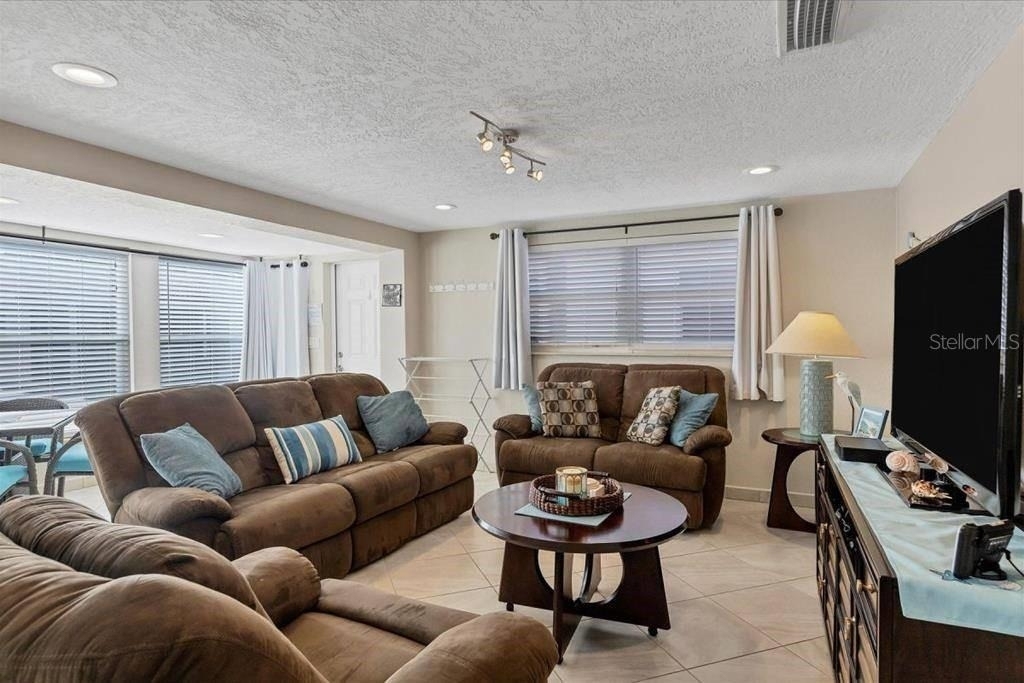 6154 Midnight Pass Road - Photo 5