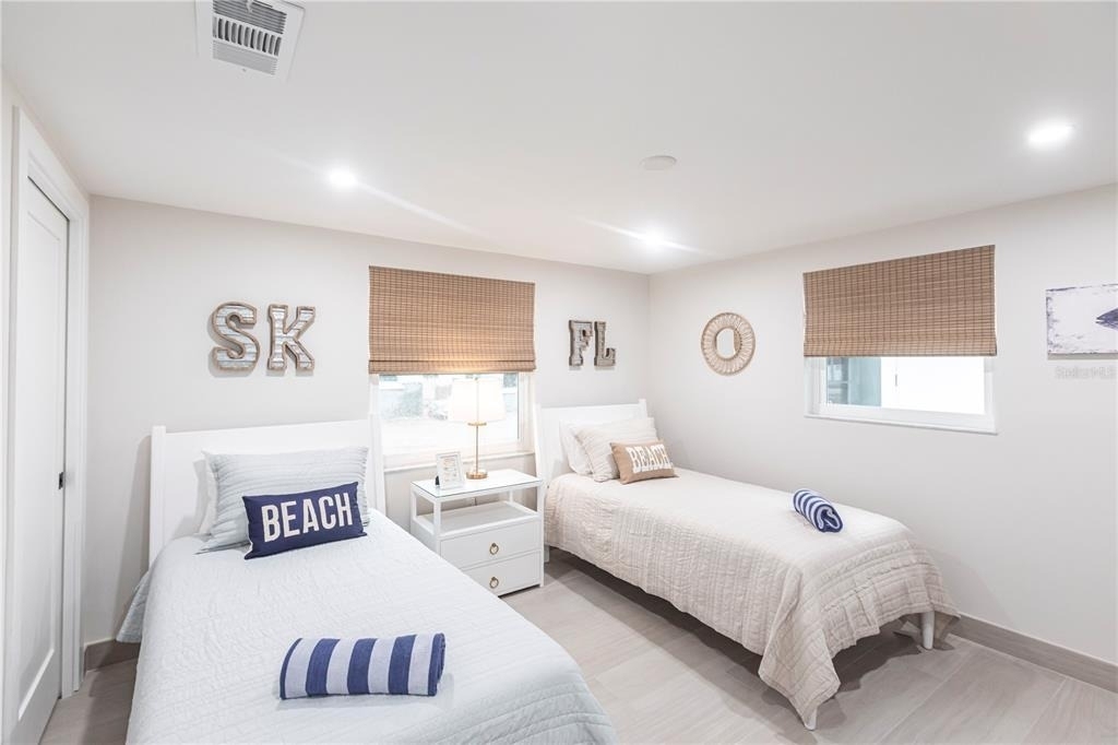 6154 Midnight Pass Road - Photo 14