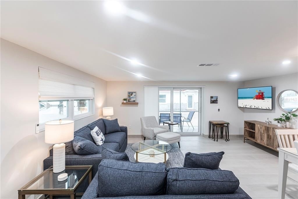 6154 Midnight Pass Road - Photo 3