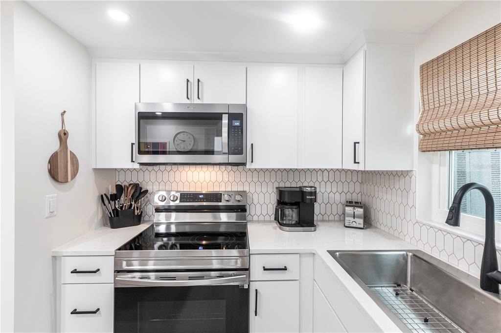 6154 Midnight Pass Road - Photo 8