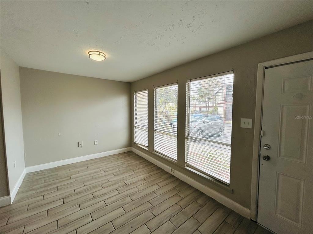 3922 Crayrich Circle - Photo 3