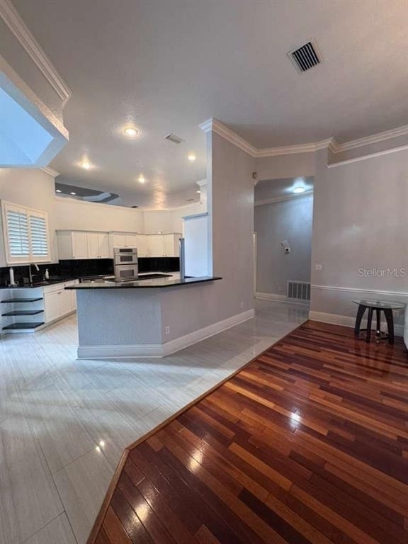 7600 Debeaubien Drive - Photo 9