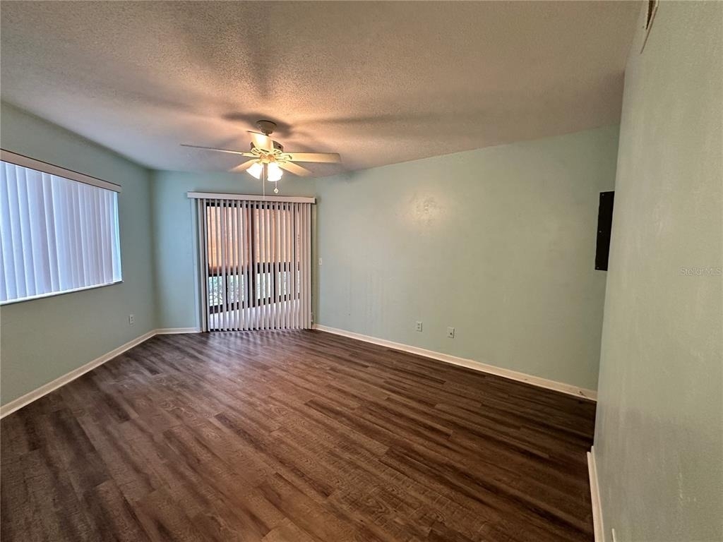 13 Surrey Court - Photo 13