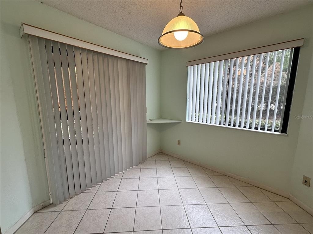 13 Surrey Court - Photo 10