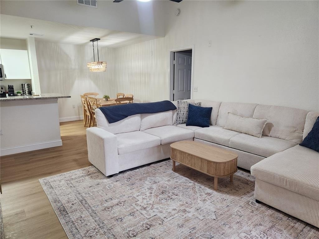 8926 Manor Loop Circle - Photo 4