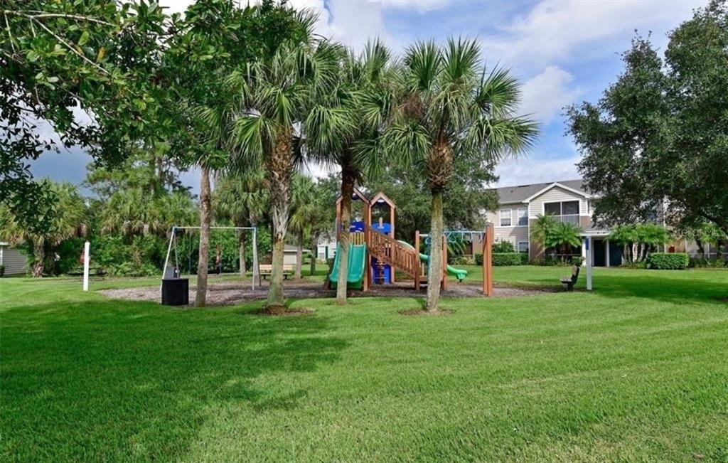 8926 Manor Loop Circle - Photo 29