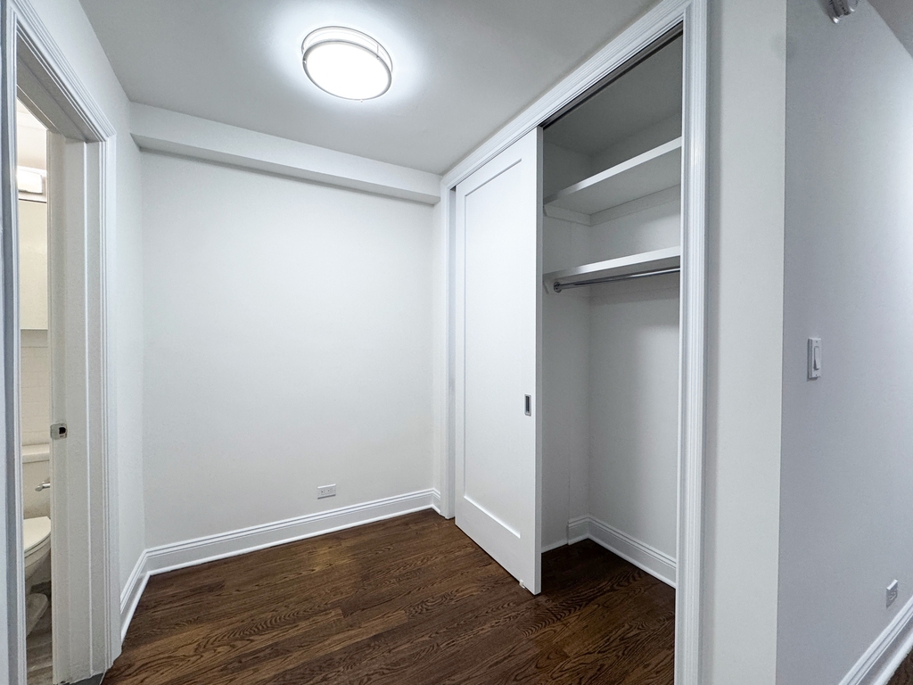 96 5th Avenue - Photo 4