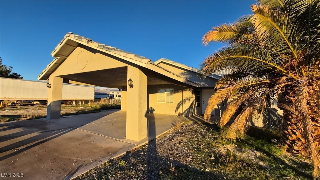 5271 Deanna Street - Photo 0