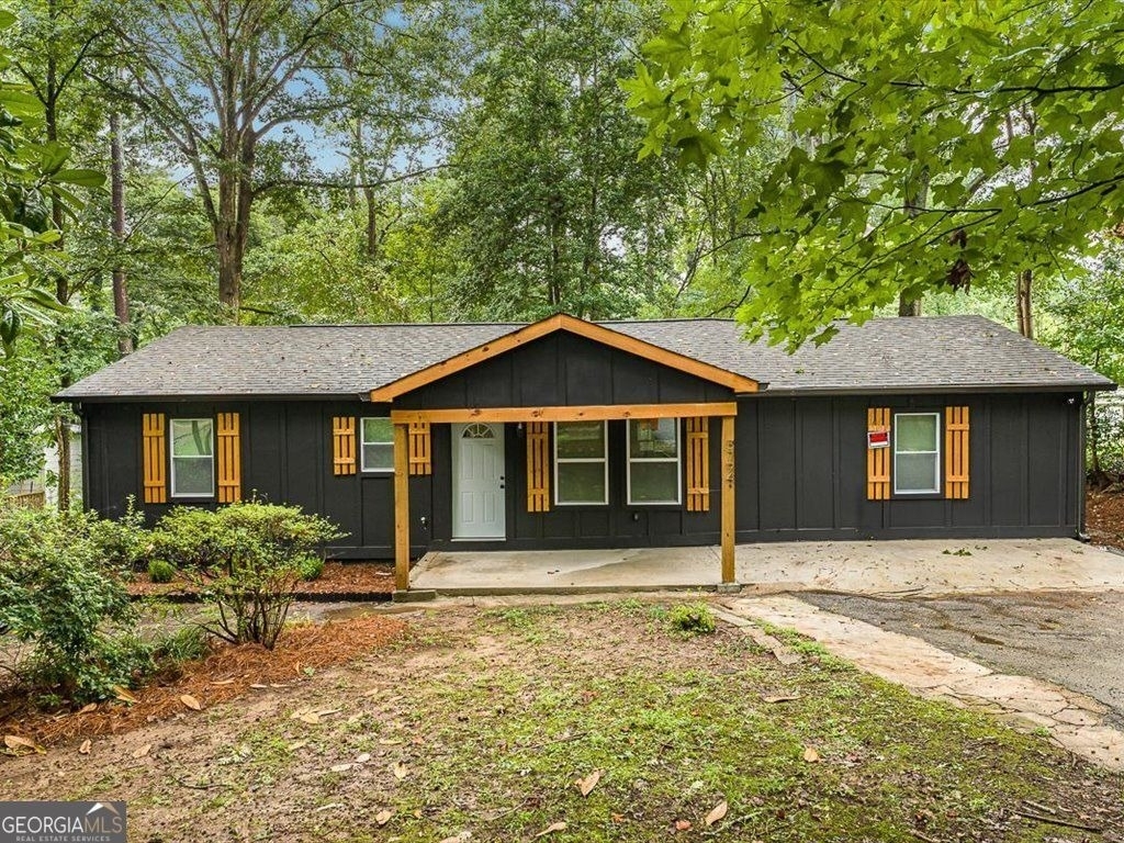 5794 Pinecrest Road - Photo 0