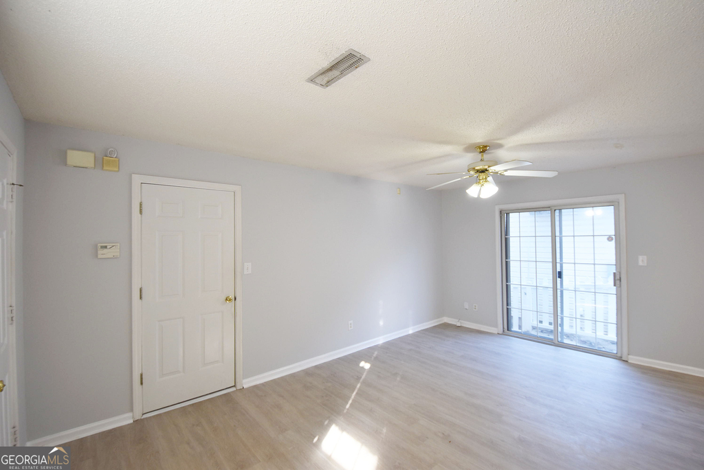 147 S Fairfield Drive - Photo 6