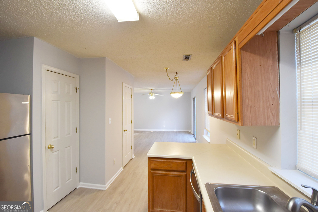 147 S Fairfield Drive - Photo 9