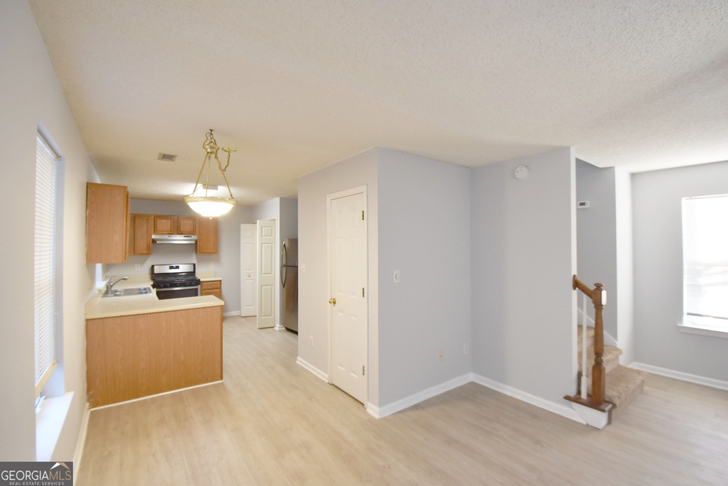 147 S Fairfield Drive - Photo 7