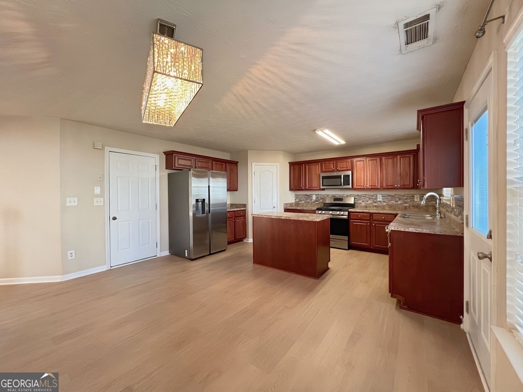 2751 Spence Court - Photo 14