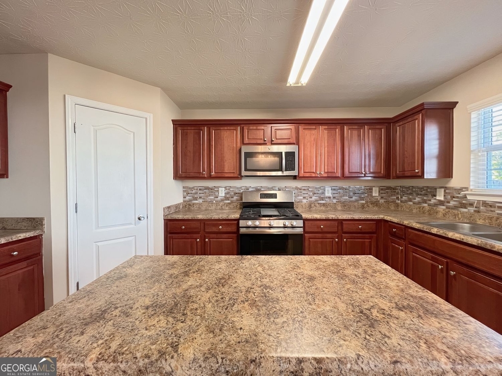 2751 Spence Court - Photo 18
