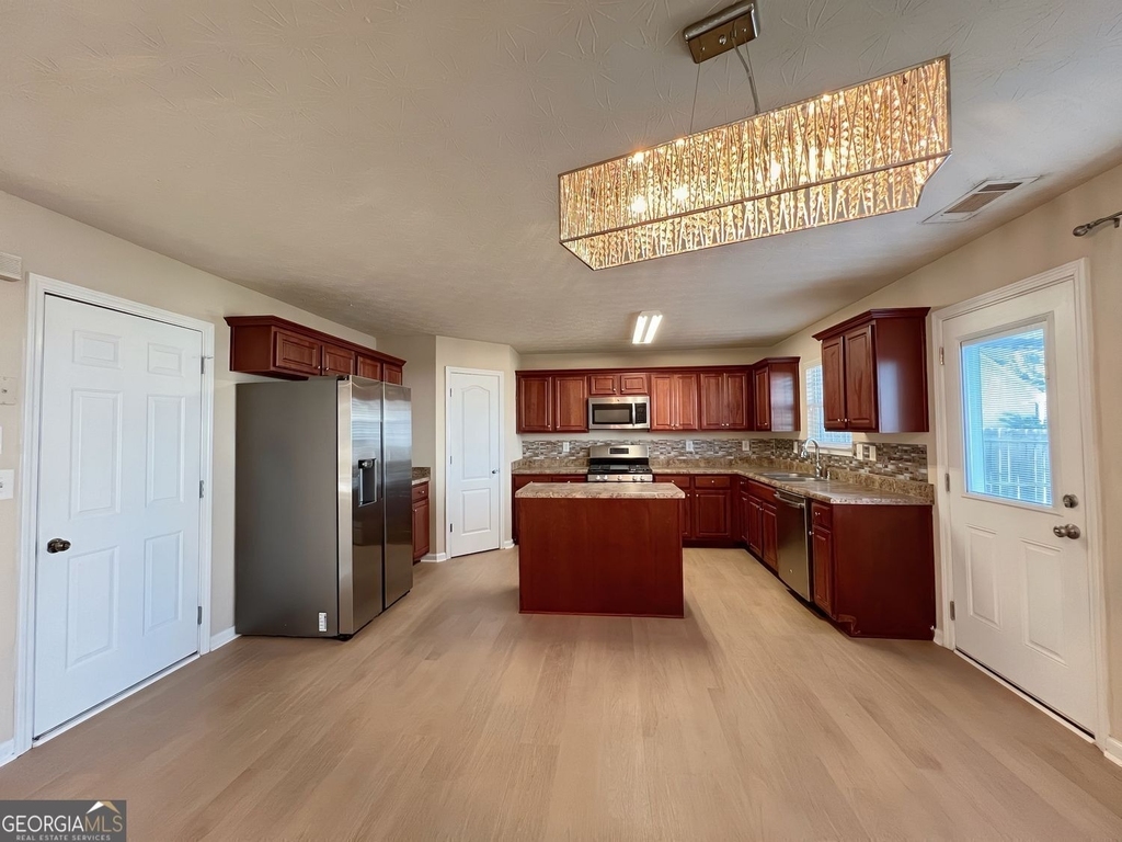 2751 Spence Court - Photo 13