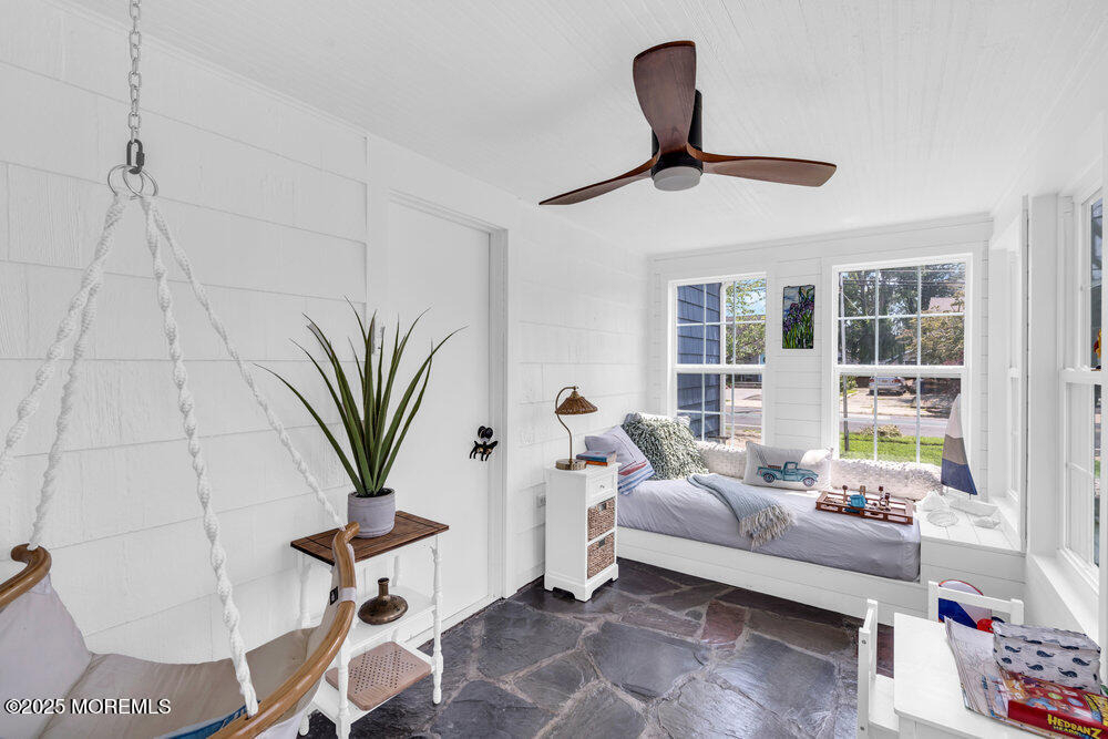 99 River Court - Photo 1