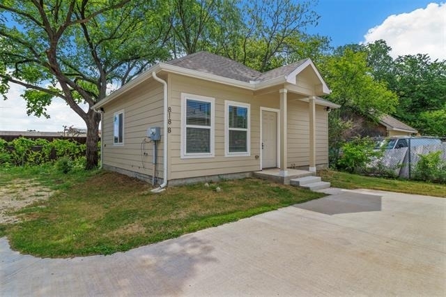 818 Rose Street - Photo 1