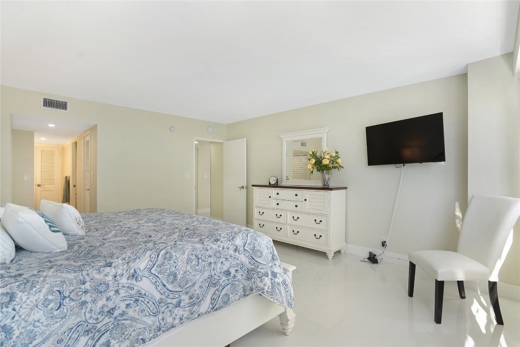 3430 Galt Ocean Drive - Photo 27