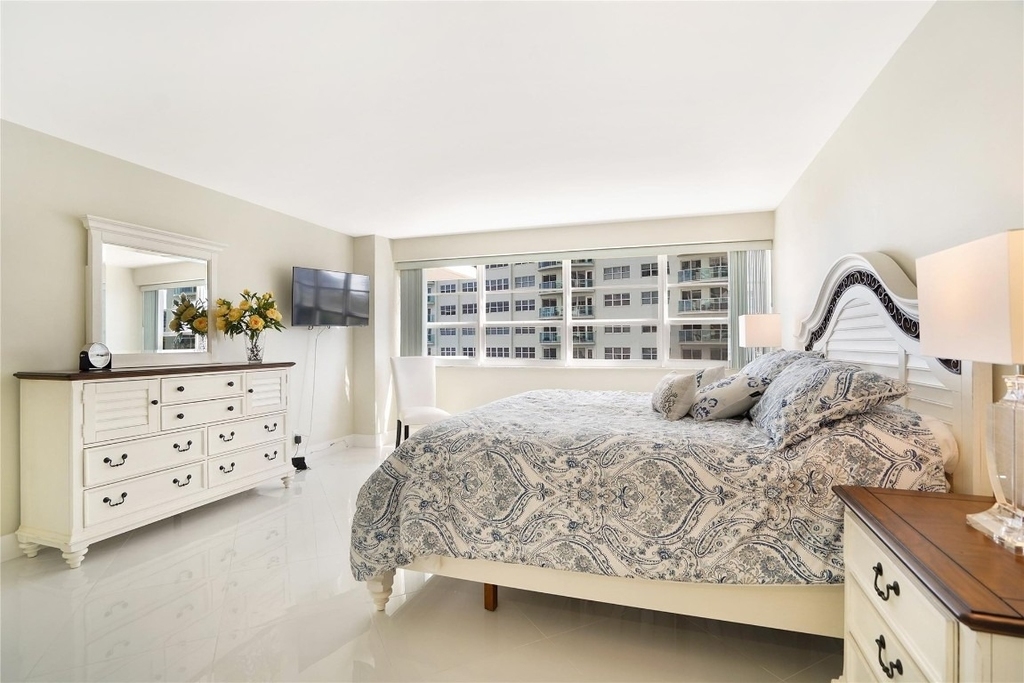 3430 Galt Ocean Drive - Photo 25