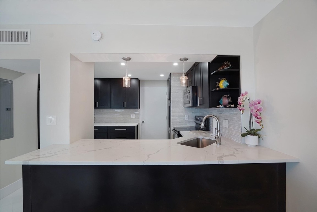 3430 Galt Ocean Drive - Photo 15