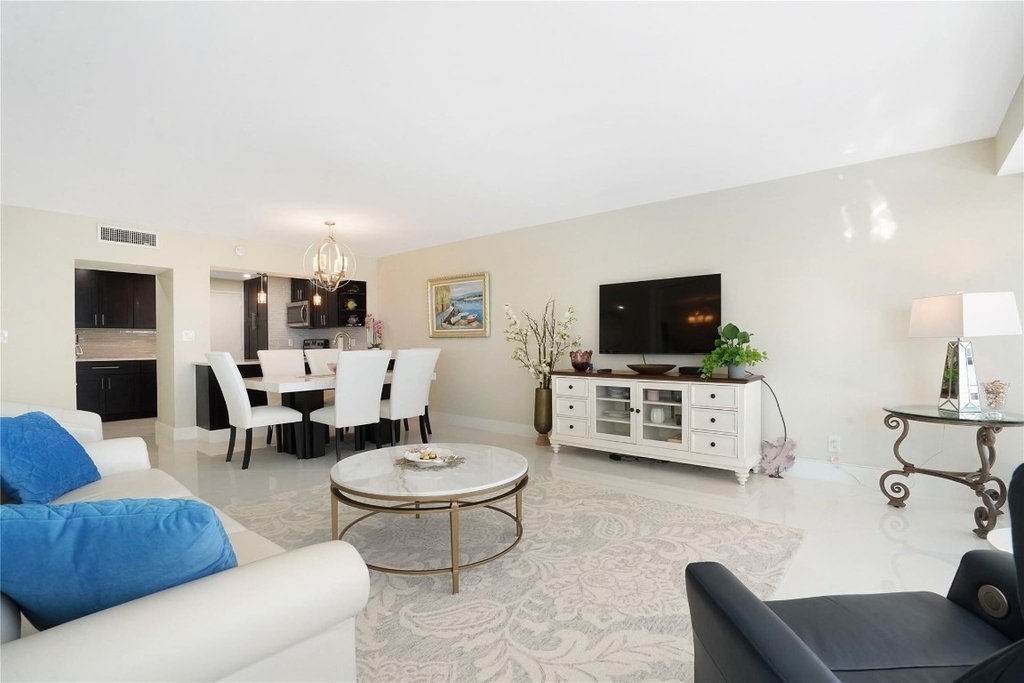 3430 Galt Ocean Drive - Photo 10