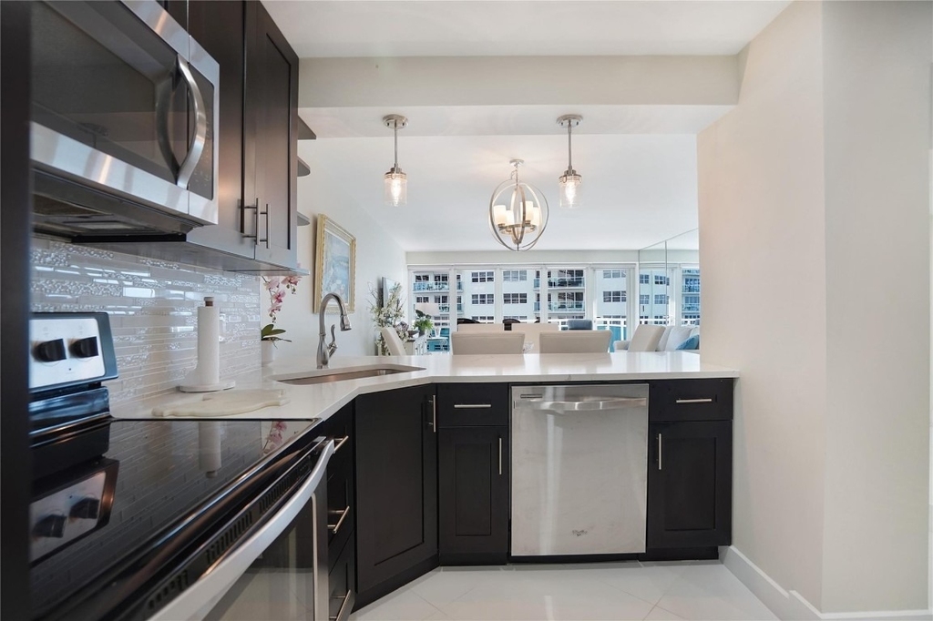 3430 Galt Ocean Drive - Photo 19