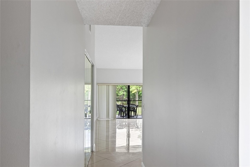 2067 Sw 15th Street - Photo 18