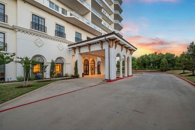 2800 Lakeside Parkway - Photo 2