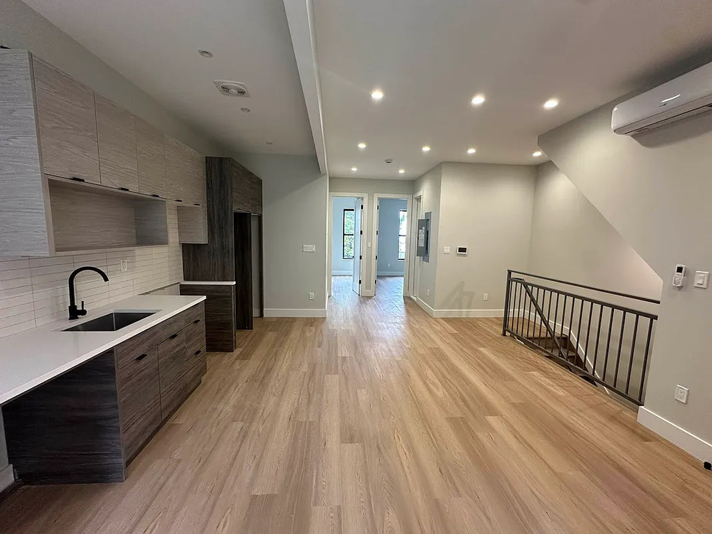 90 Harman Street - Photo 0