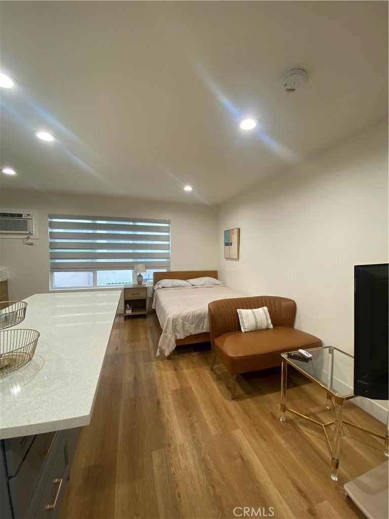 827 S Manhattan - Photo 3