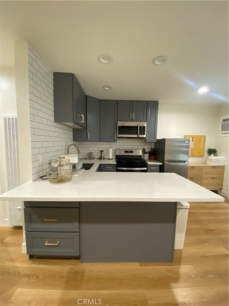 827 S Manhattan - Photo 1