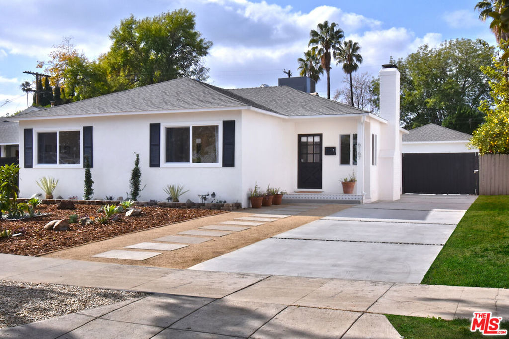 6167 Costello Avenue - Photo 1