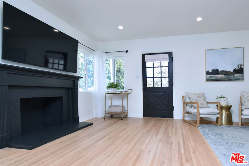6167 Costello Avenue - Photo 8