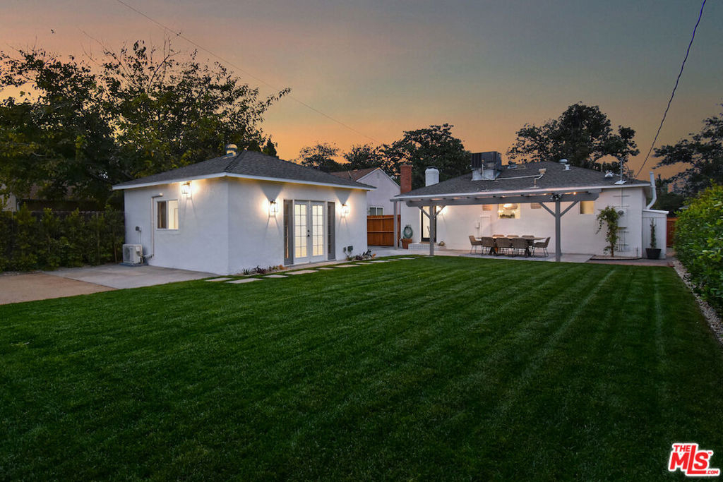 6167 Costello Avenue - Photo 45
