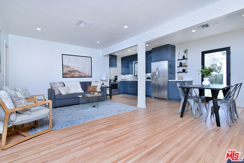 6167 Costello Avenue - Photo 15