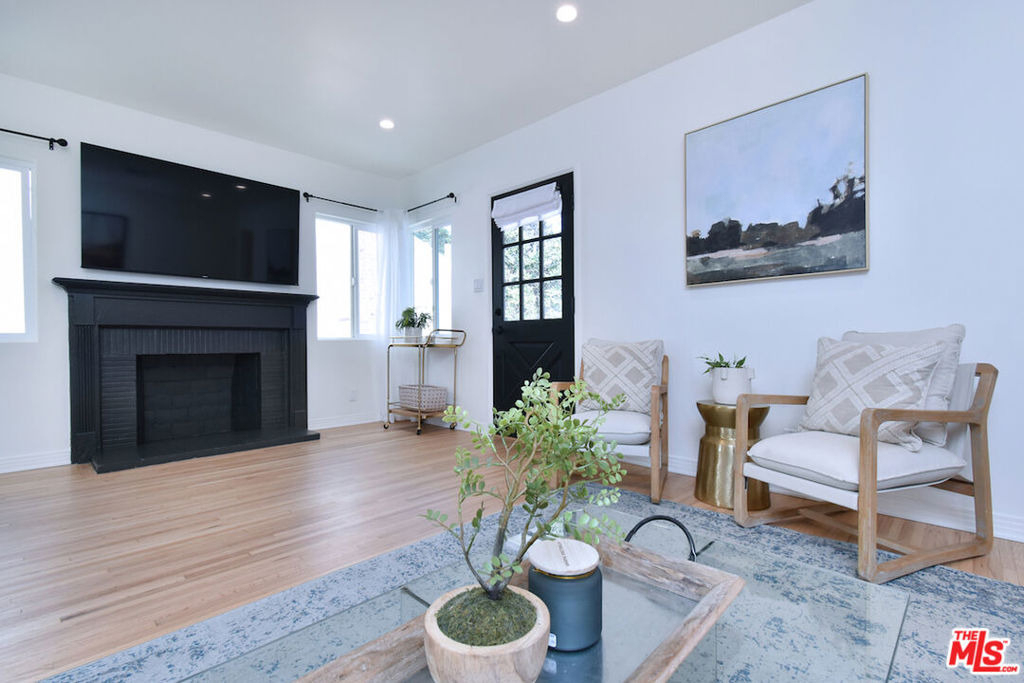 6167 Costello Avenue - Photo 12