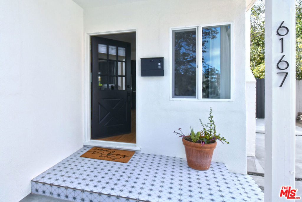 6167 Costello Avenue - Photo 6