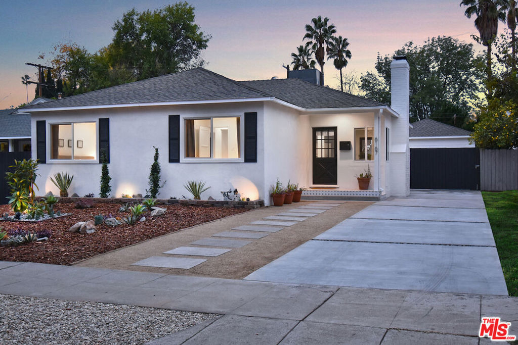 6167 Costello Avenue - Photo 0